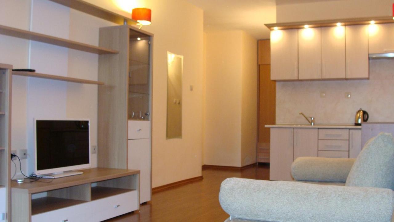 Admiral Apartments Златни пясъци Стая снимка