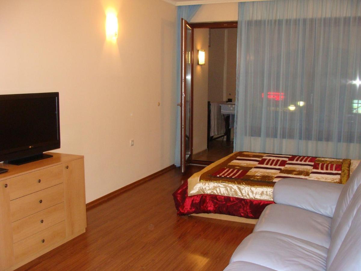 Admiral Apartments Златни пясъци Стая снимка