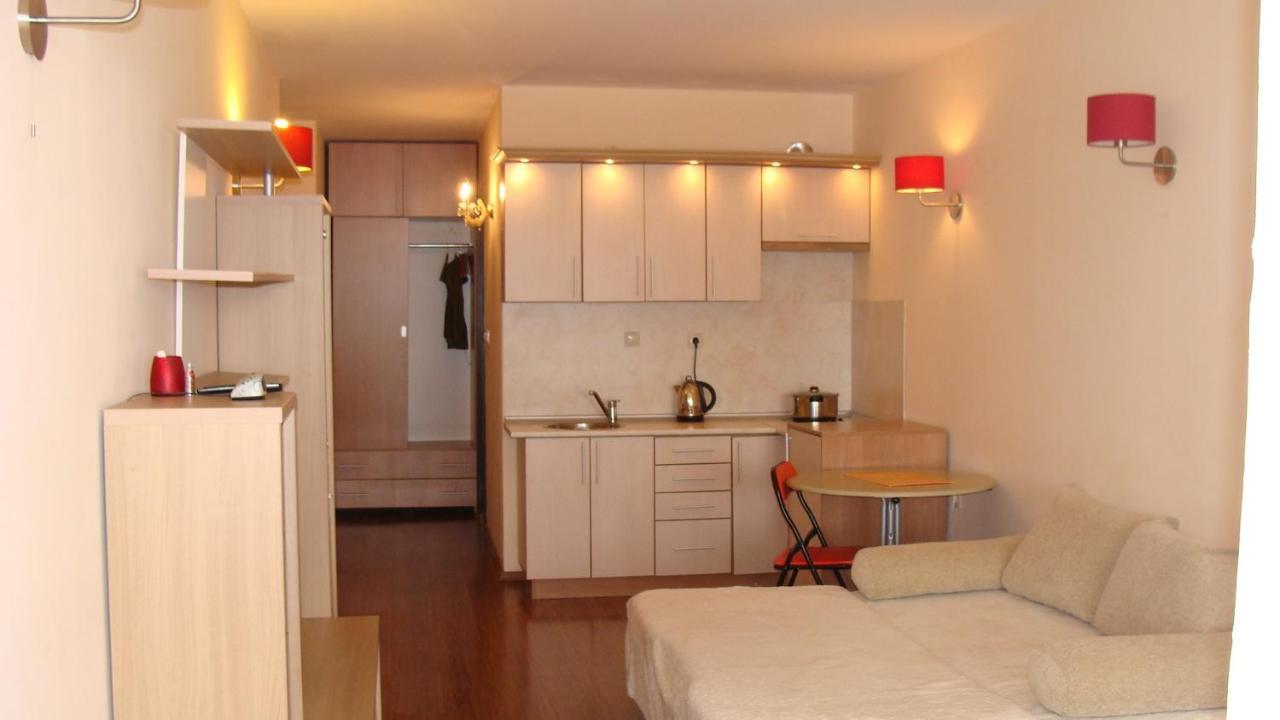 Admiral Apartments Златни пясъци Стая снимка