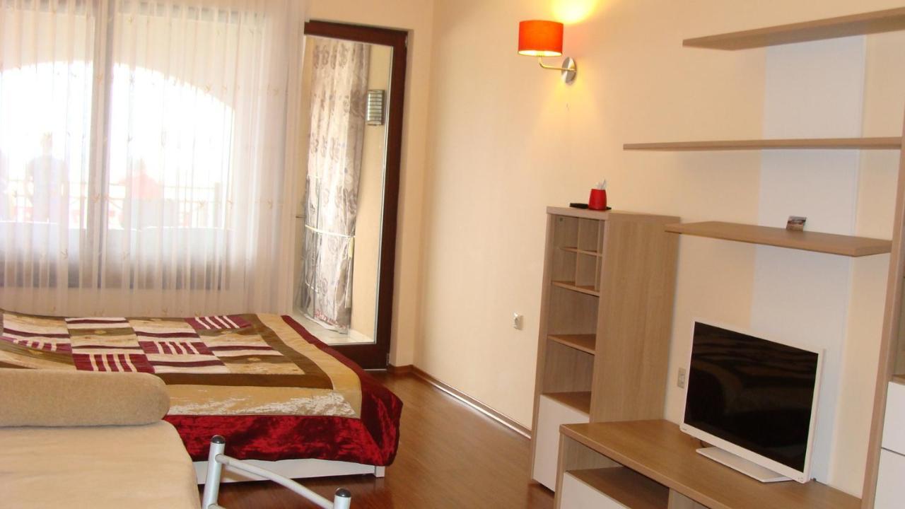 Admiral Apartments Златни пясъци Екстериор снимка
