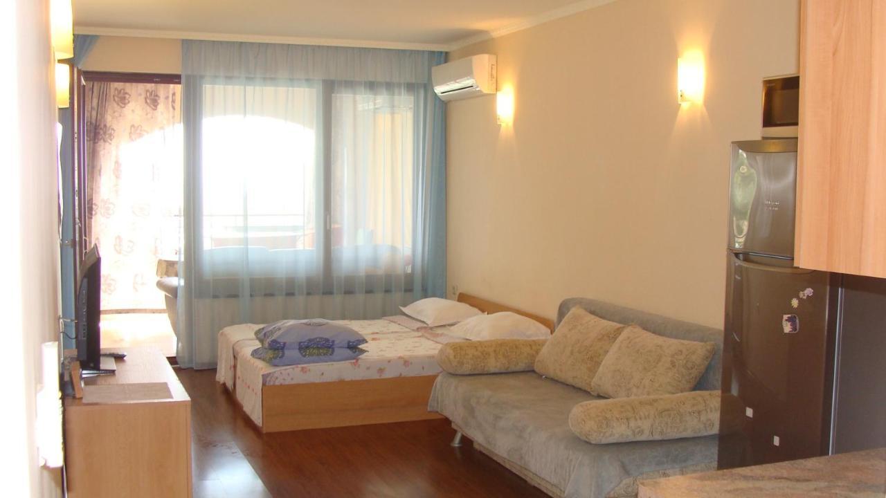 Admiral Apartments Златни пясъци Екстериор снимка