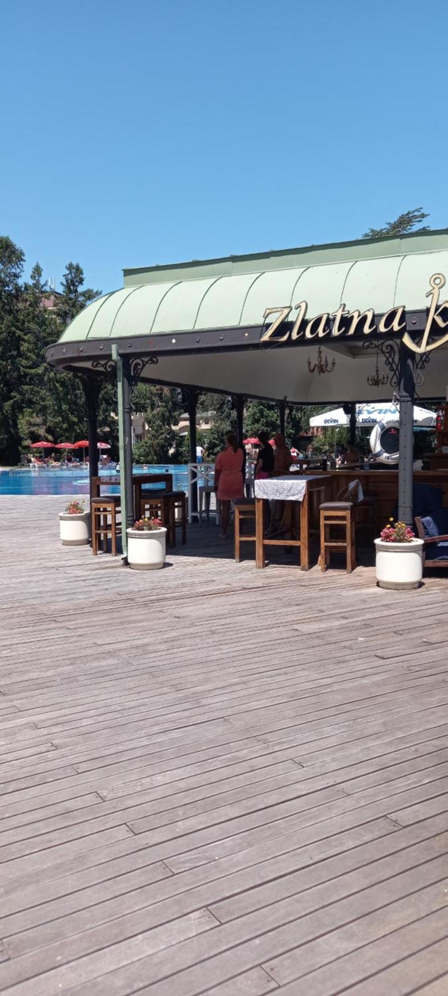 Admiral Apartments Златни пясъци Екстериор снимка